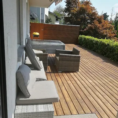 Casa Festivity Apartment *
