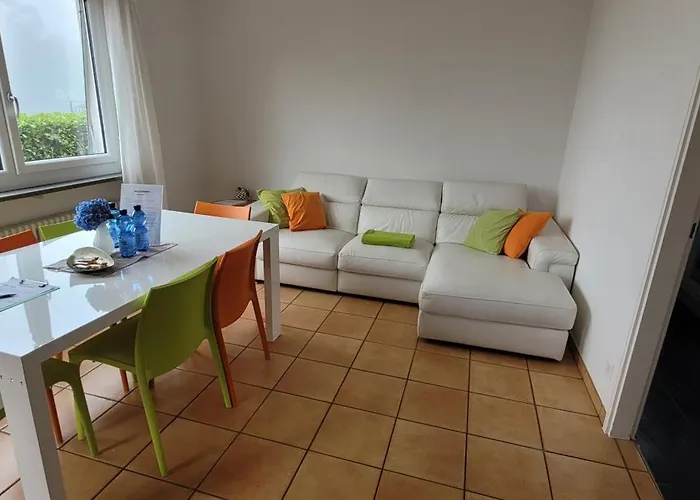 Casa Festivity Apartman Locarno
